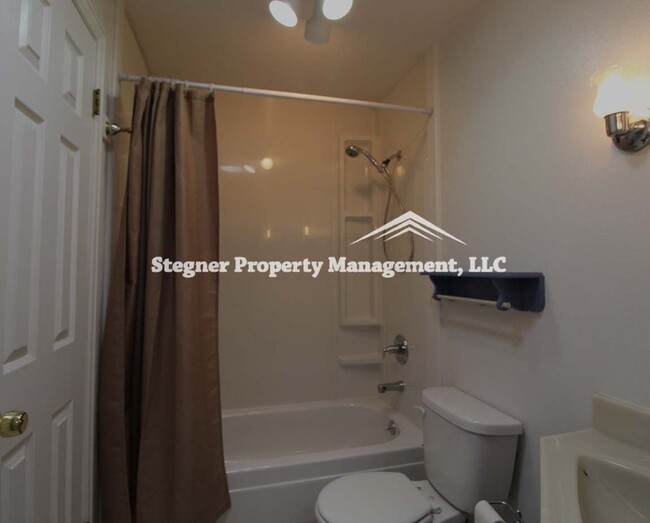 Building Photo - Wonderful Home in Loveland