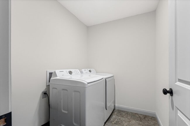 Building Photo - 5909 Serviceberry Terrace