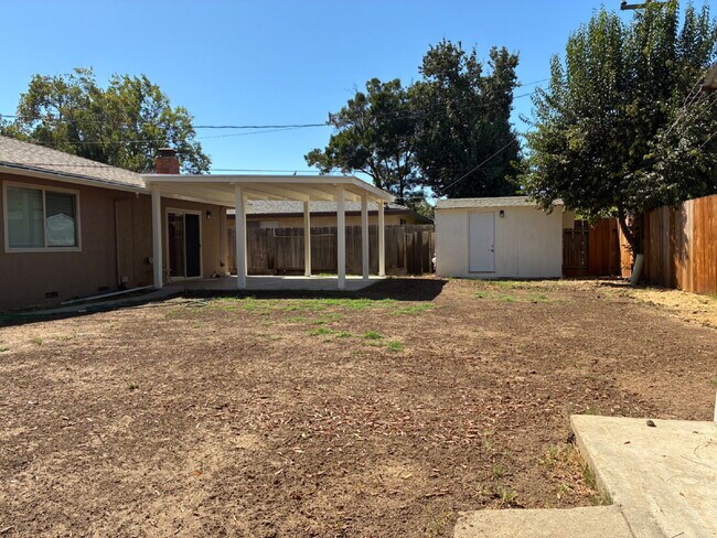 Building Photo - 2653 Agnes Way