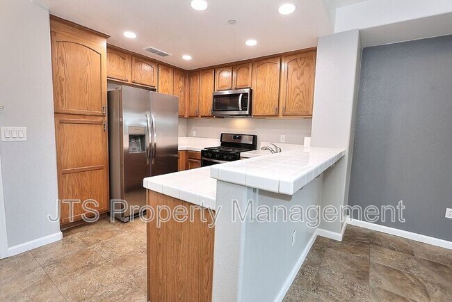 Building Photo - 12400 Fair Oaks Blvd