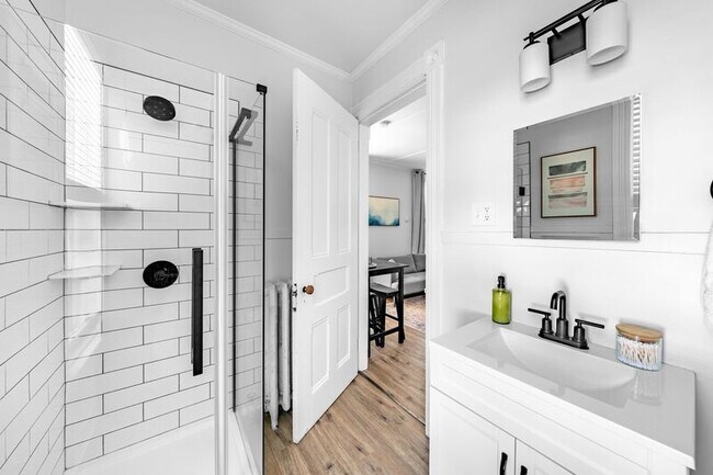 Building Photo - 101 Union Ave