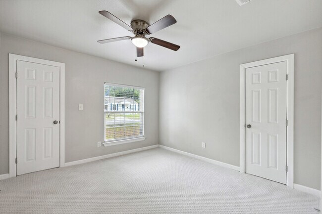 Building Photo - 4016 Winfield Ave