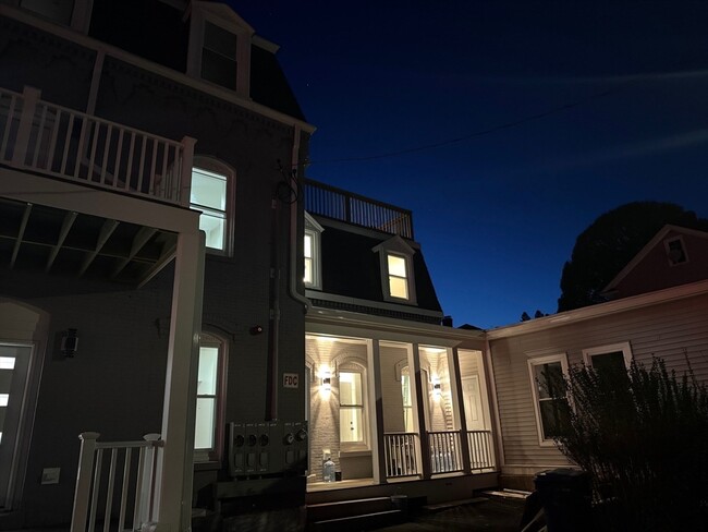 Building Photo - 589 Haverhill St