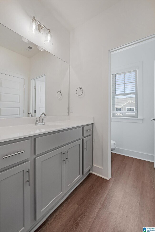 Building Photo - 240 Huntley Pl