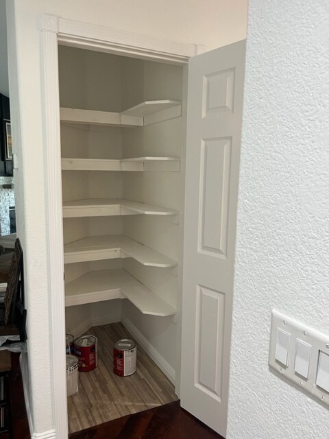 Building Photo - 405 Stoney Point Way