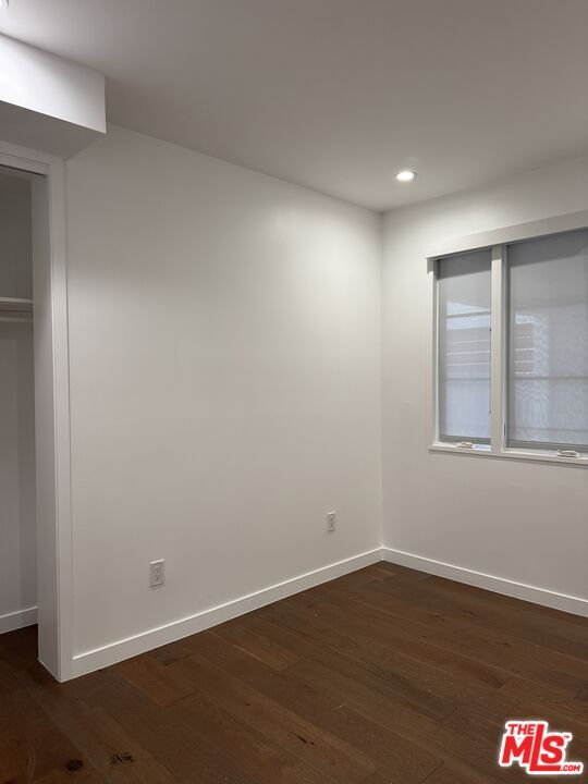 Building Photo - 1009 Palms Blvd