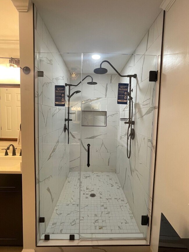 Building Photo - Cypress Point