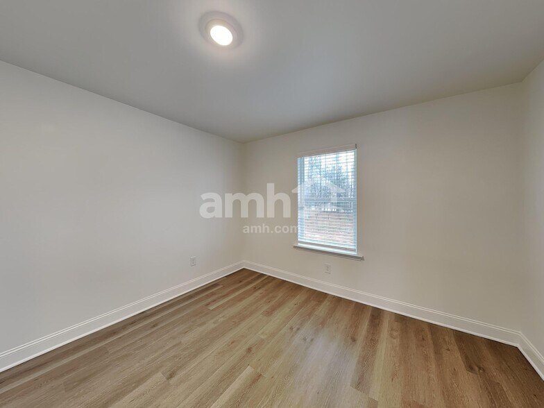 Building Photo - 1529 Aquamarine Dr