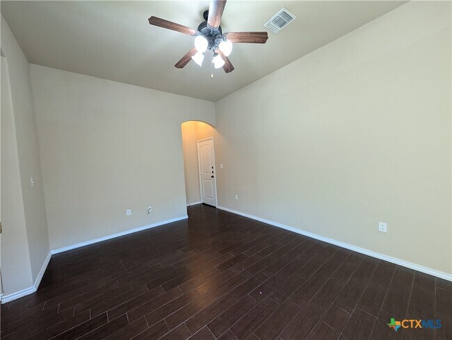 Building Photo - 957 Brown Rock Dr