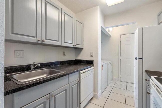 Building Photo - 11583 NW 42nd St