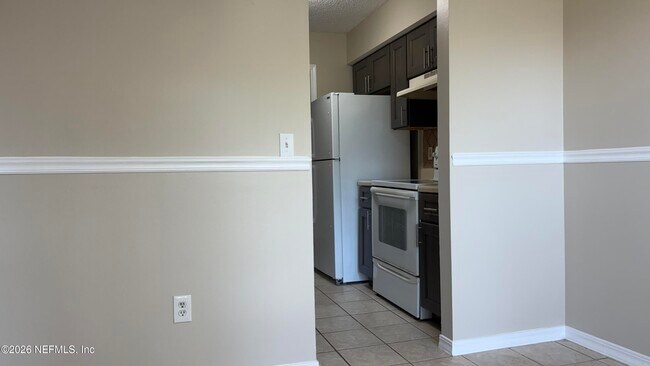 Building Photo - 11467 Fort Caroline Lakes Dr N