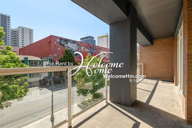 Building Photo - 255 N Sierra St