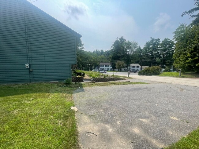 Building Photo - 3 Bedroom on a Large Plot