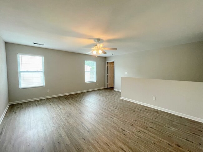 Building Photo - 30003 Westfield Dr