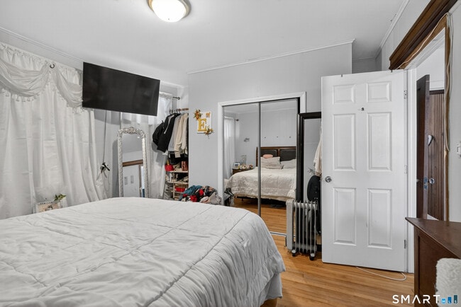 Building Photo - 361 Ridgefield Ave