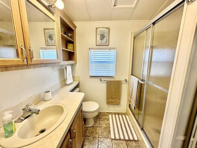 Building Photo - 287 Nettles Blvd