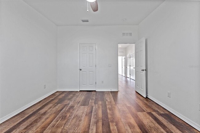 Building Photo - 961 Aussi Ct