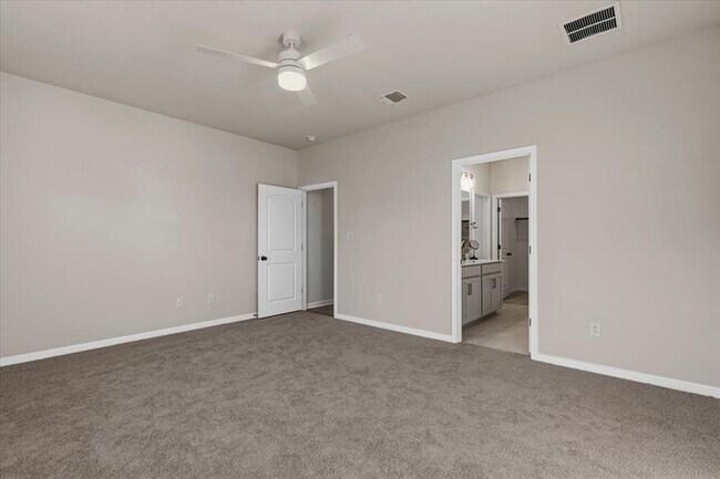 Building Photo - 158 Lake Shore Dr