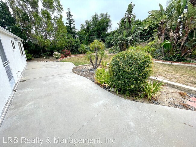 Building Photo - 2 br, 1.5 bath House - 17330 Firma Court