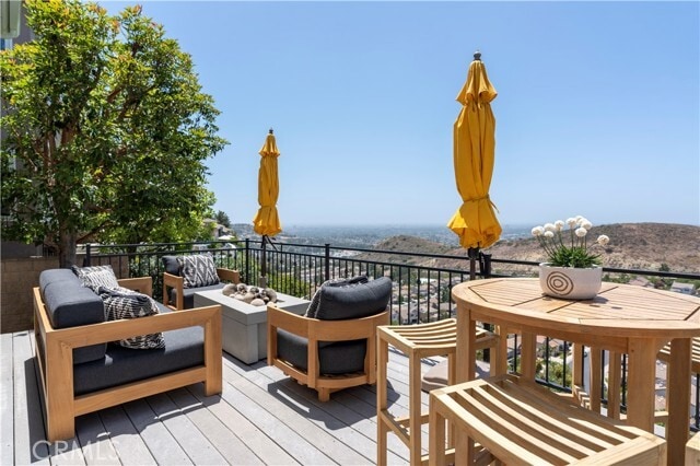 Building Photo - 6206 E Cliffway Dr