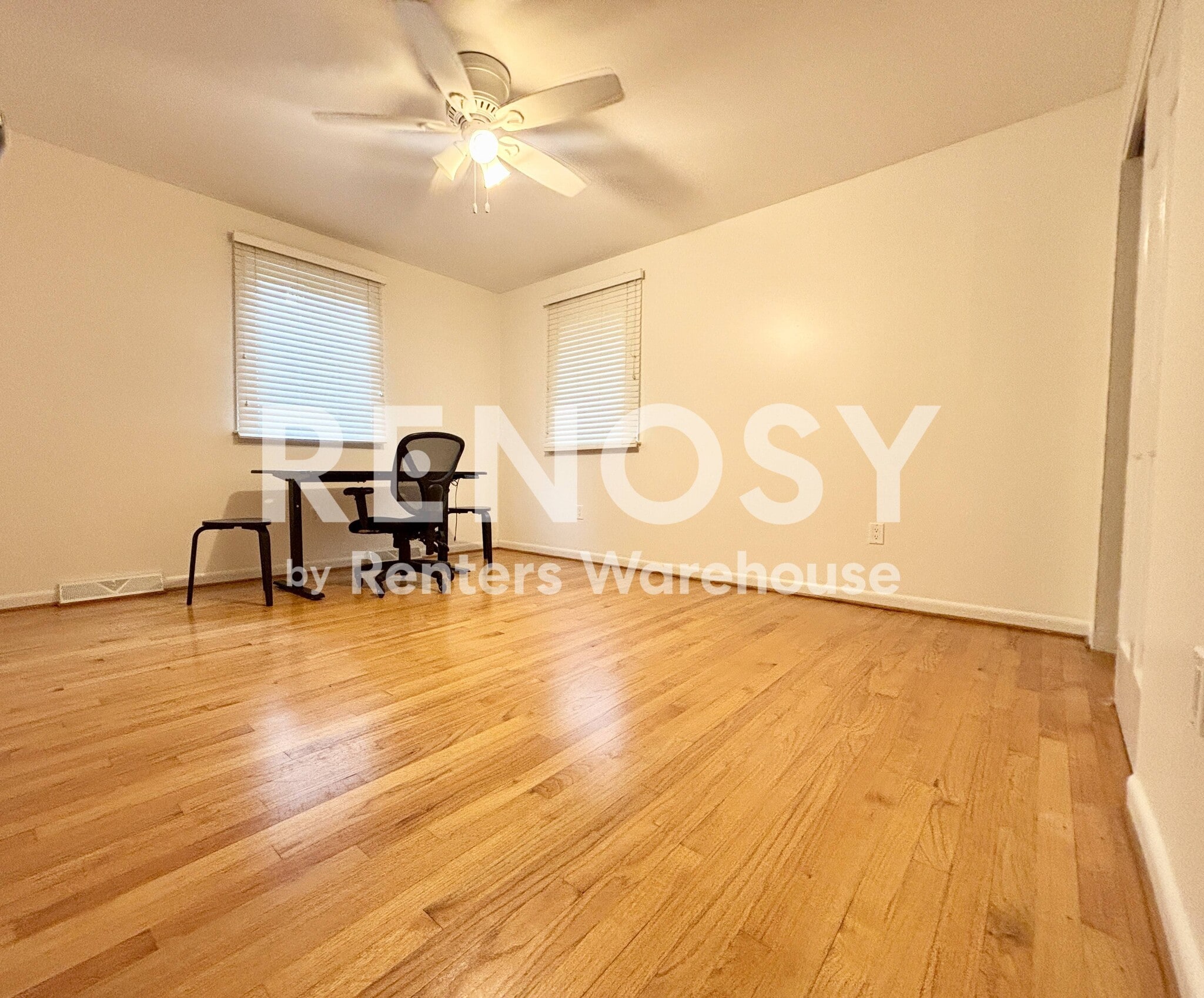 Building Photo - 10083 Century Dr