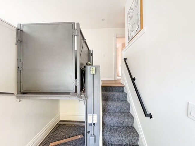Building Photo - Brand new, huge 2 BR/2BA fully furnished i...
