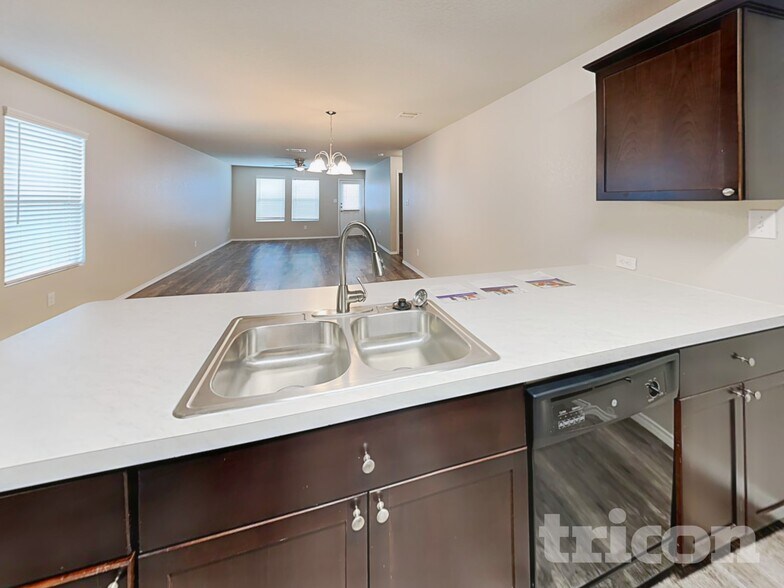 Building Photo - 8522 Amistad Cove