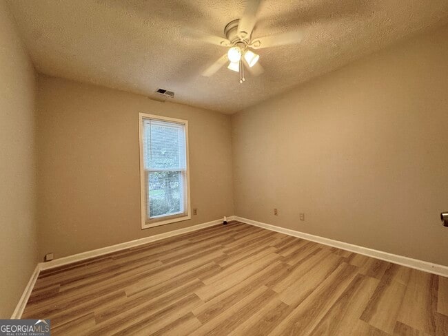 Building Photo - 125 Colony Run