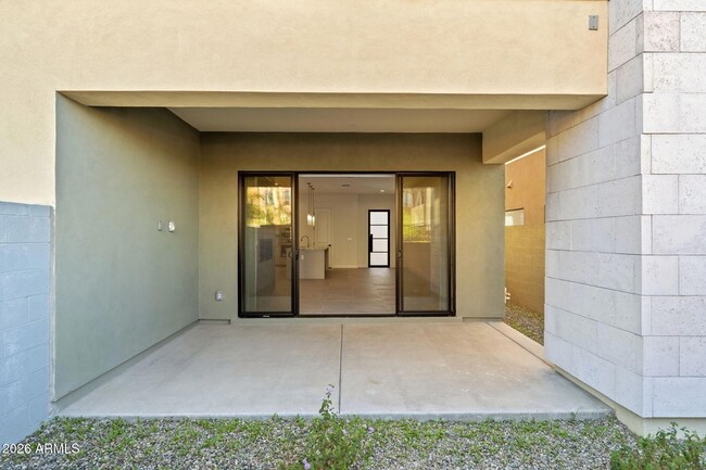 Building Photo - 1 Easy St