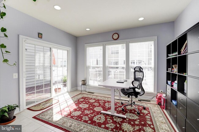 Building Photo - 43583 White Cap Terrace