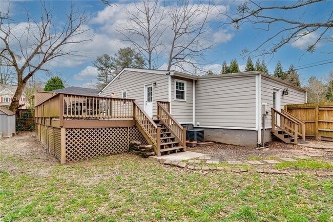 Building Photo - 1756 Dresden Dr NE