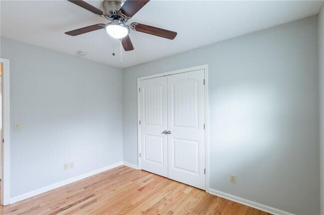 Building Photo - 3226 Hickory Bluff Dr