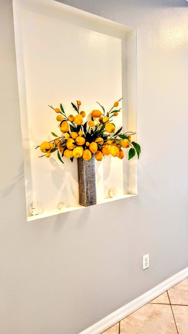 Building Photo - ANNUAL UNFURNISHED 2 bed 2 bath ground floor water front condo in Bradenton