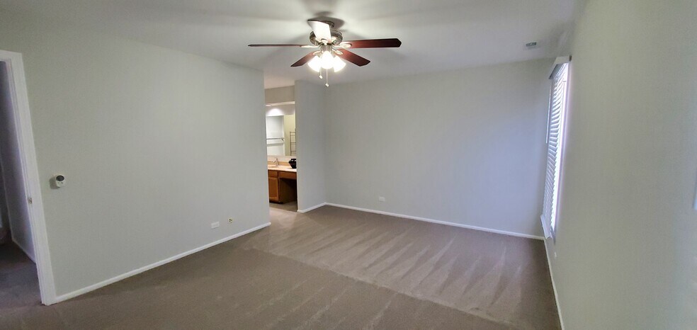 Building Photo - 1406 Clairmont Ct