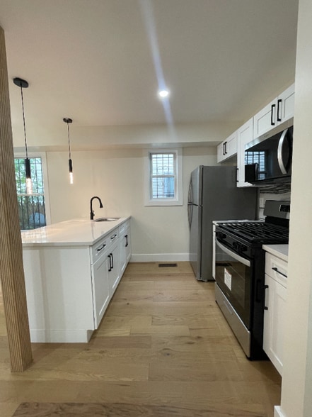 Building Photo - 397-399-399 18th Ave