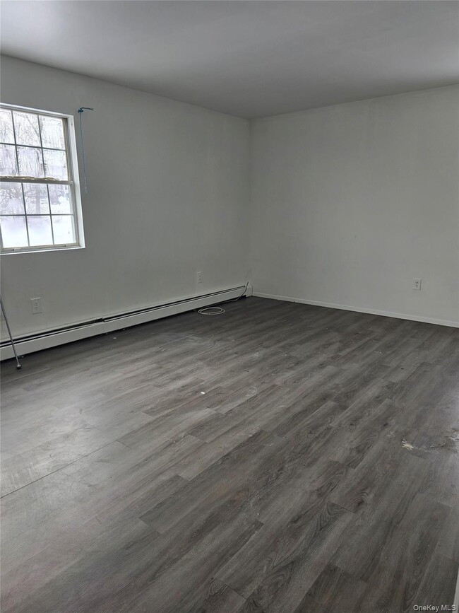 Building Photo - 21 Forest Ridge Rd