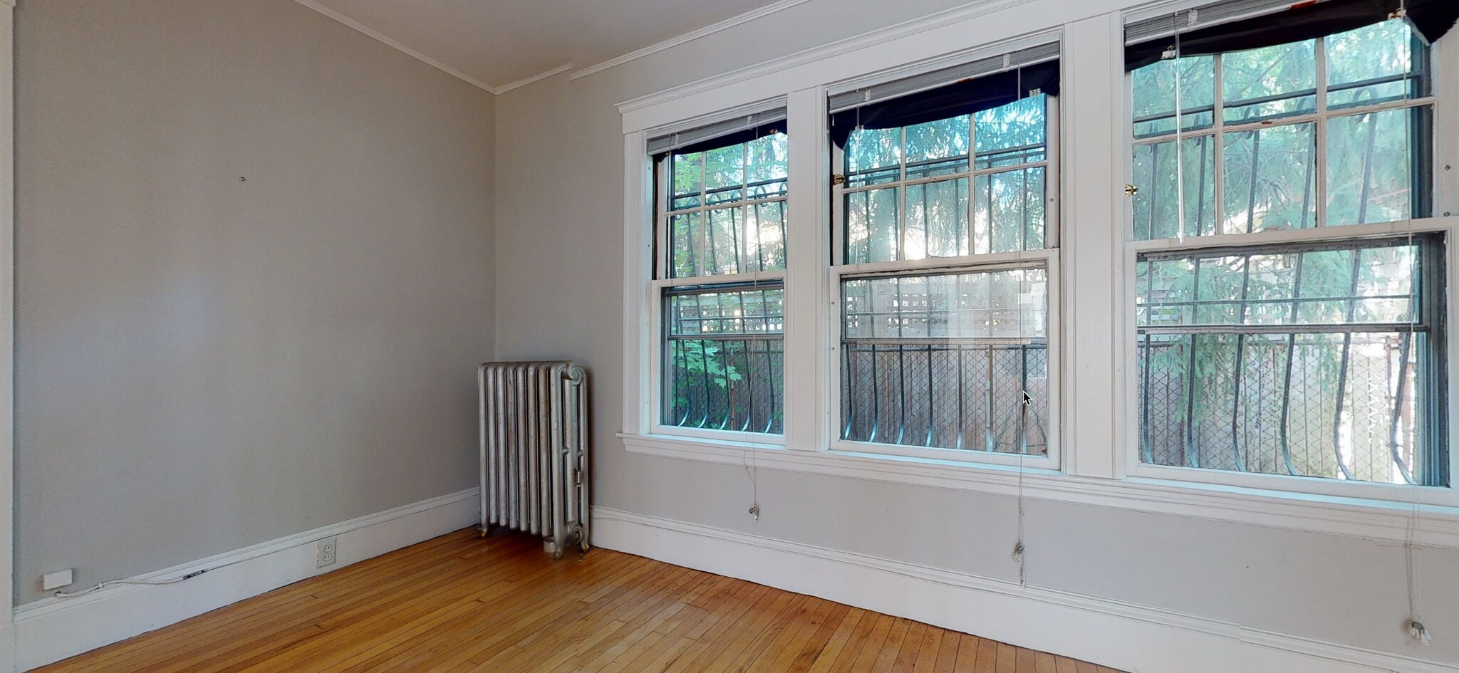 Building Photo - 11 Story St