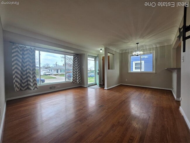 Building Photo - 28425 Alger St