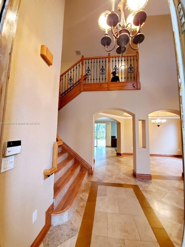 Building Photo - 16431 SW 60th Terrace