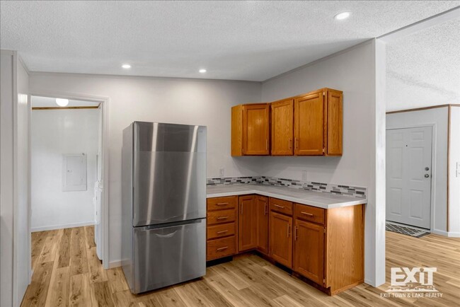 Building Photo - Newly Remodeled 3 Bedroom, 2 Bath Home!