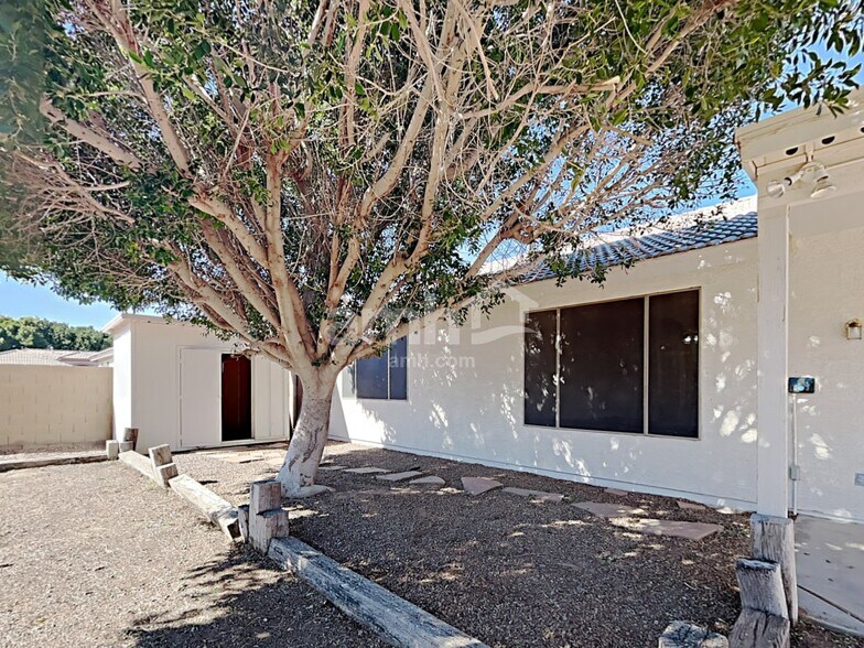 Building Photo - 16237 W Marconi Ave