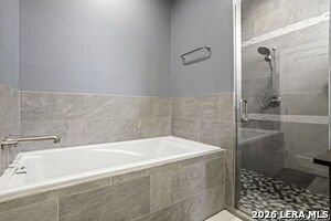 Building Photo - 1008 Naumann Dr