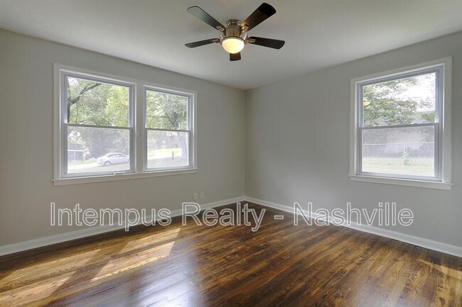 Building Photo - 98 Oriel Ave