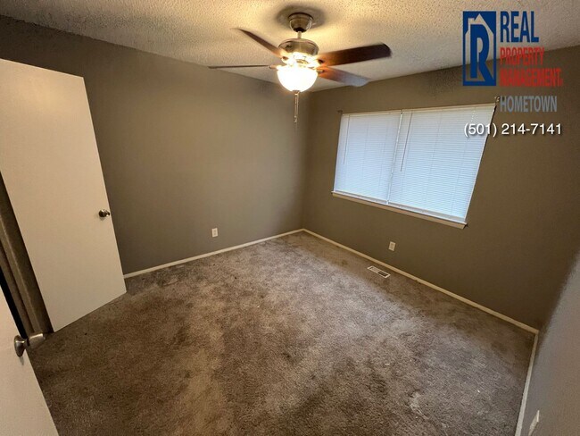 Building Photo - 5707 Sonora Dr