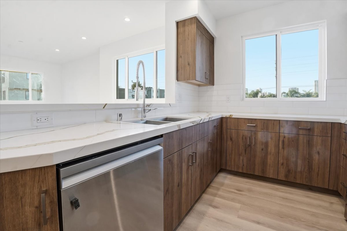 Building Photo - 1820 Prosser Ave