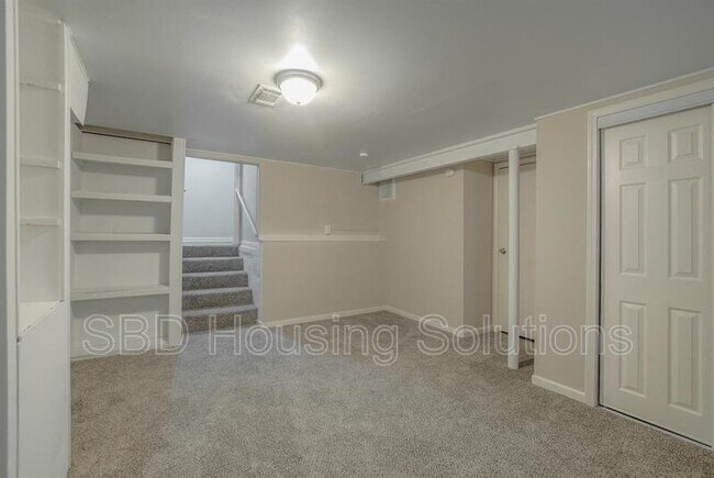 Building Photo - 16003 East 35th St S