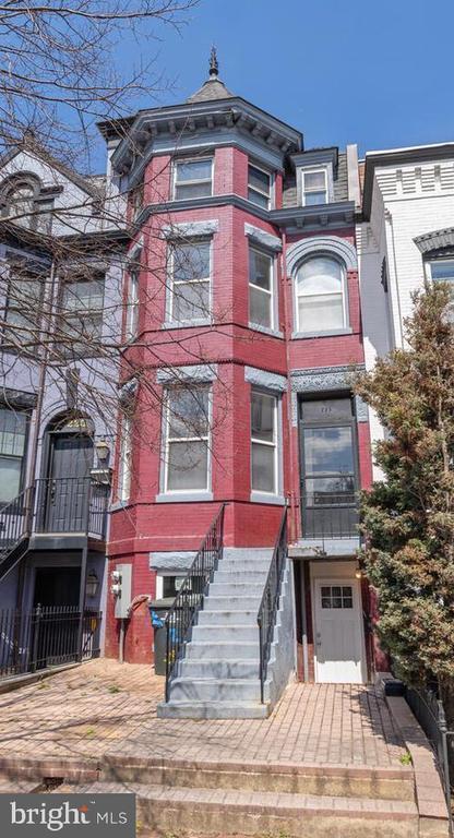 Building Photo - 223 R St NW