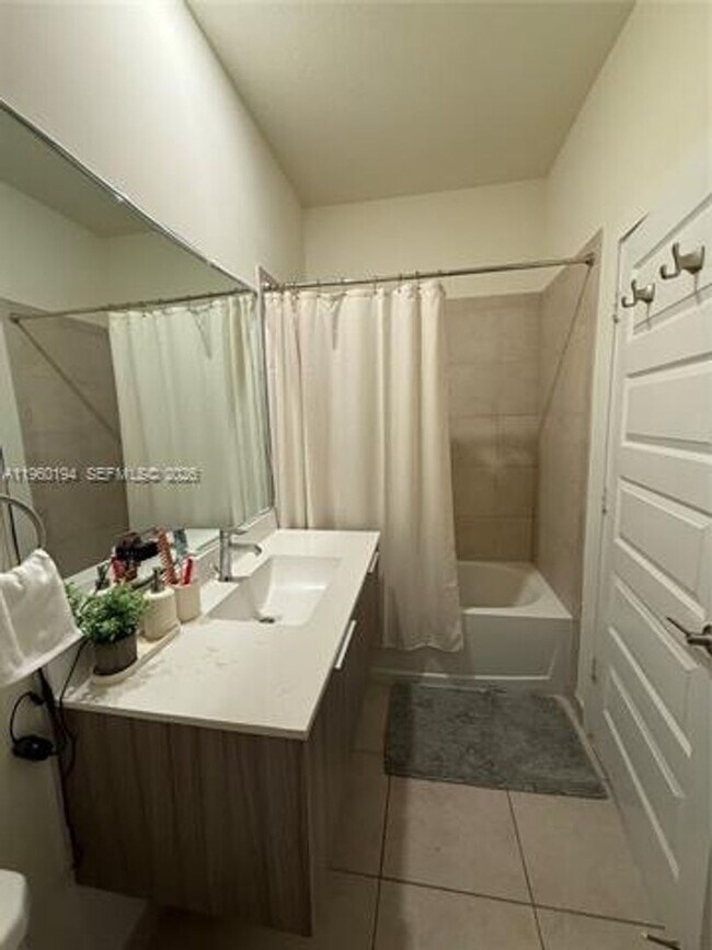 Building Photo - 7815 NW 104th Ave