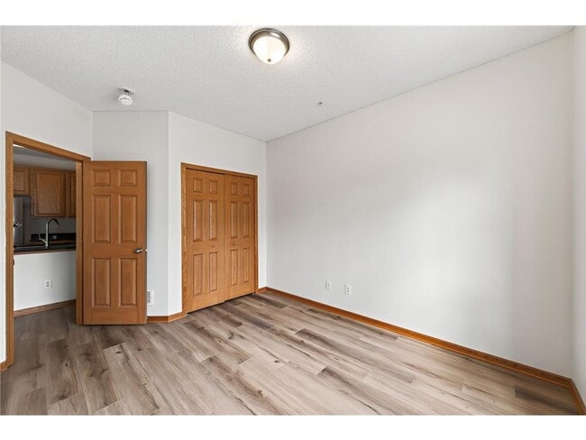 Building Photo - 6581 Olive Ln N