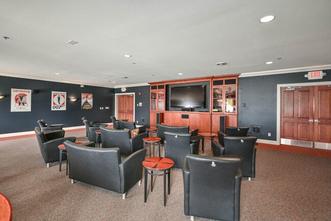 Building Photo - 4130 S Lake Dr